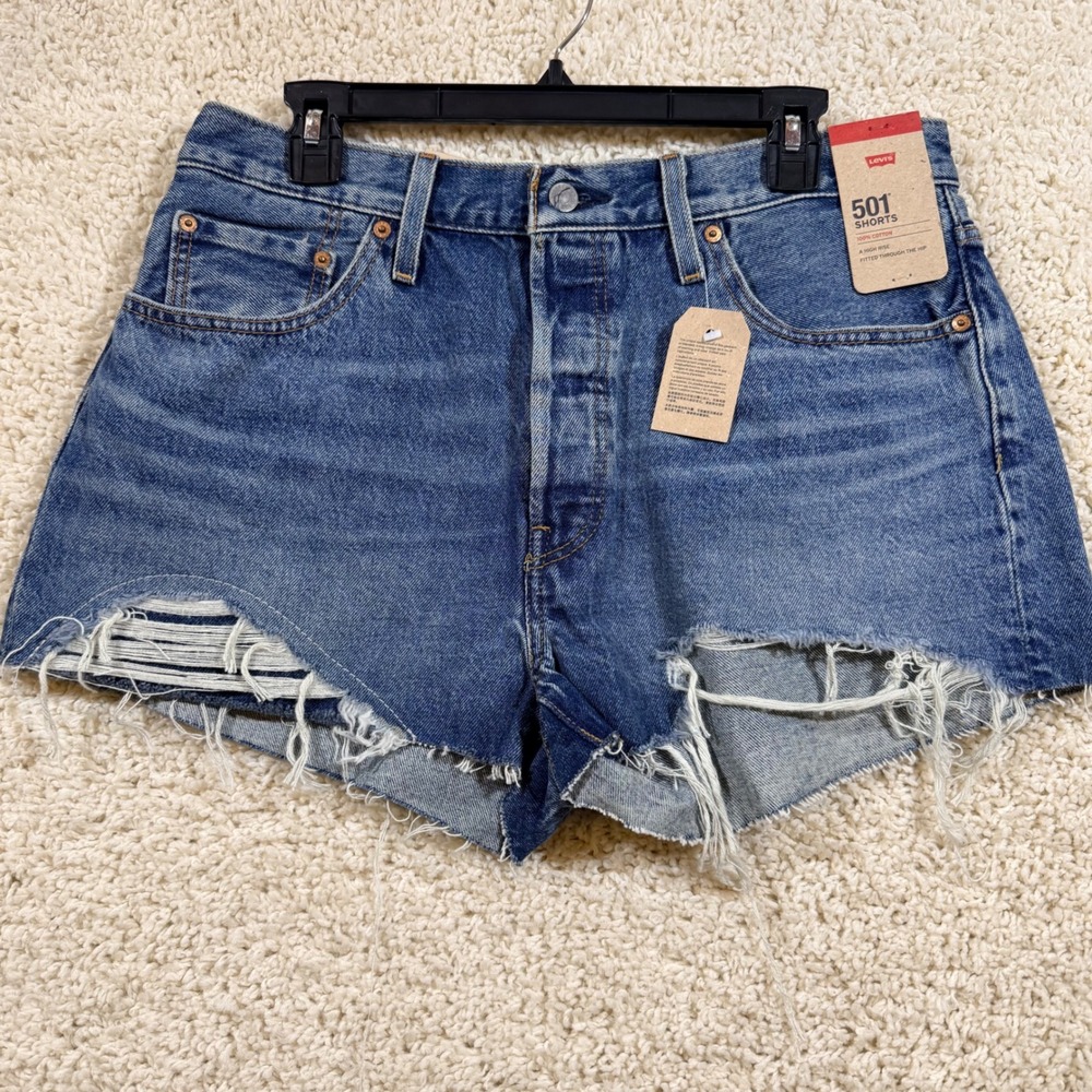 NWT Levis 501 Original High Rise Distressed Denim Shorts 34 Boho Grunge Vintage